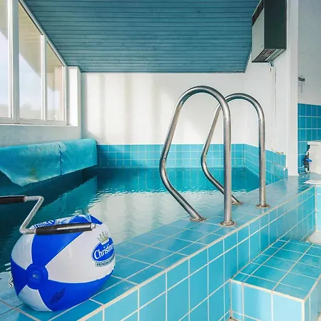Cozy Pool House By The Sea - By Traum Dom wakacyjny