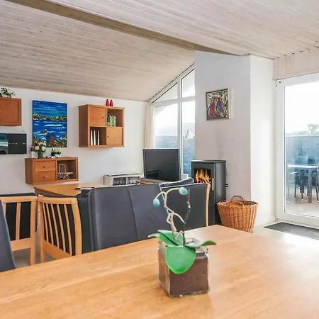 Dom wakacyjny Cozy Pool House By The Sea - By Traum Harboør